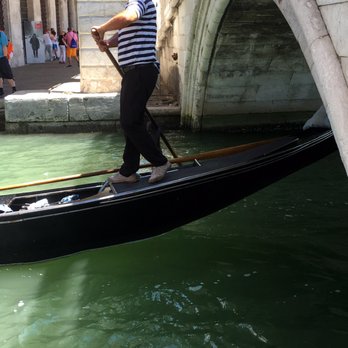 Ponte dei Sospiri - Landmarks & Historical Buildings Near Me - Venezia, VE