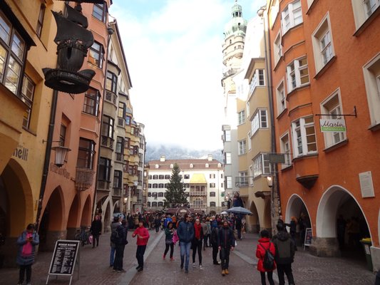 Altstadt Innsbruck by null