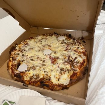 D'Aurelios - Extra cheesy pizza - Pizza Near Me - Fort Bragg, California D'Aurelios - Extra cheesy pizza - Pizza Near Me - Fort Bragg, California