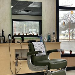 Great Lakes Barber Shop
