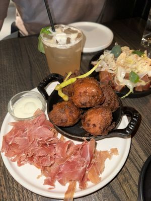 Lady Slipper by null