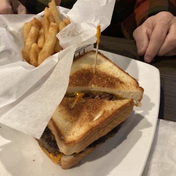 Laura's Bar And Grill - Rhody O Burger - American Near Me - Smithfield, Rhode Island