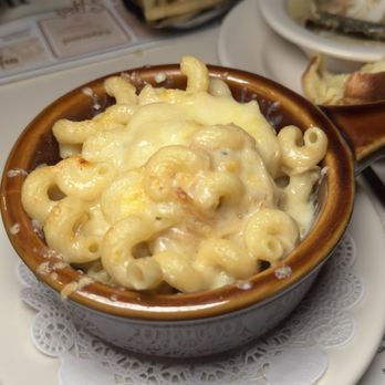Discoshow - French onion soup mac n cheese.  (Bland. I'd rather eat microwaved Kraft mac and cheese...) - Performing Arts Near Me - Las Vegas, Nevada