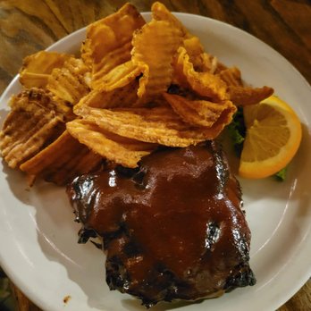 Spring House Tavern - Kids Ribs - Bars Near Me - Woodstock, Virginia