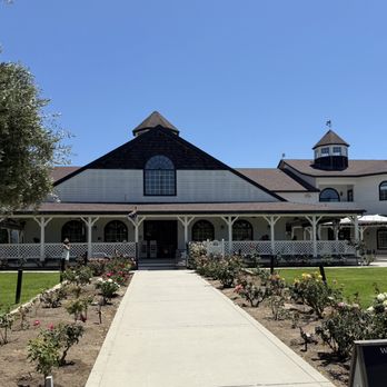 Ultimate Vineyards - Wineries Near Me - Temecula, California