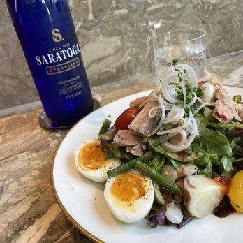 Westmoreland Cafe - Niçoise salad and sparkling water. - Cafes Near Me - New York, New York Westmoreland Cafe - Niçoise salad and sparkling water. - Cafes Near Me - New York, New York