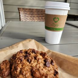 Chocolate chip and macadamia nut cookie Chocolate chip and macadamia nut cookie