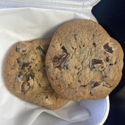 Grayson Sweet Home Cafe - Chocolate chip cookie - very good