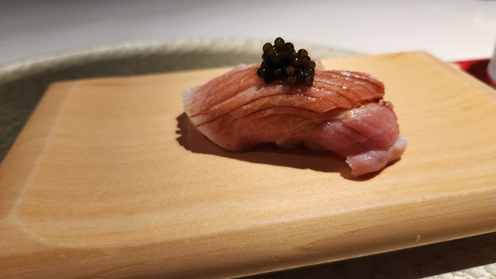 Circle Sushi H Logo
