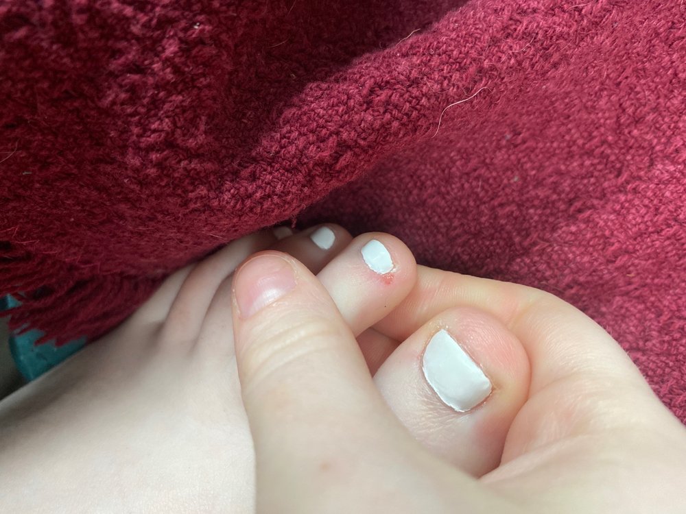 Perfect 10 Nails & Spas Logo
