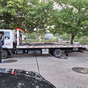 Urgent Towing - Getting Information - Towing Near Me