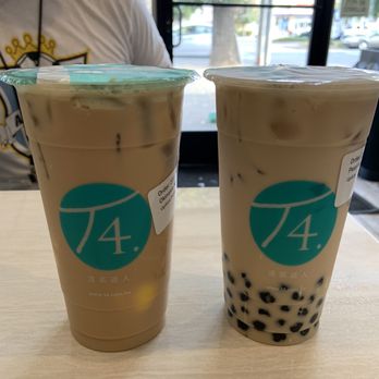 T4 - Okinawa milk tea with egg pudding on left and pearl milk tea on right - Bubble Tea Near Me - Sacramento, California