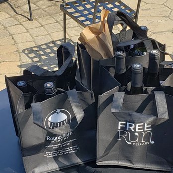 Round Barn Winery & Estate - Happy customers! $5 off 3 bottles and a bag - Wineries Near Me - Baroda, Michigan Round Barn Winery & Estate - Happy customers! $5 off 3 bottles and a bag - Wineries Near Me - Baroda, Michigan