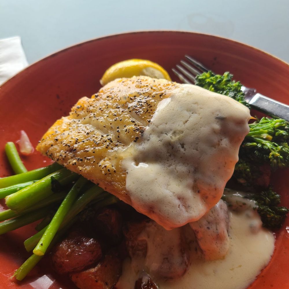 Top Draft - Grilled Red snapper - Sports Bars Near Me - Atlanta, Georgia Top Draft - Grilled Red snapper - Sports Bars Near Me - Atlanta, Georgia