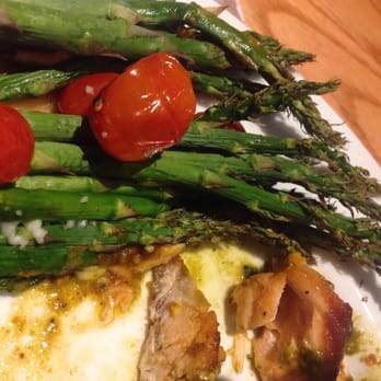 Chili's - Dry asparagus - Bars Near Me - Dallas, Texas