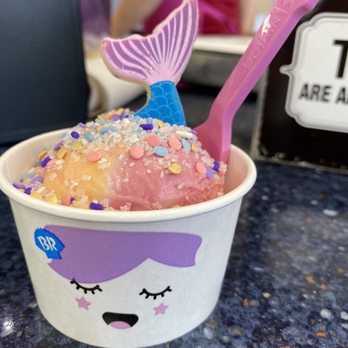 Baskin-Robbins - Ice Cream & Frozen Yogurt Near Me - Burbank, California