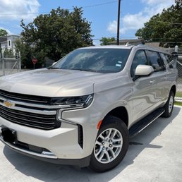 2023 Chevy Suburban LT