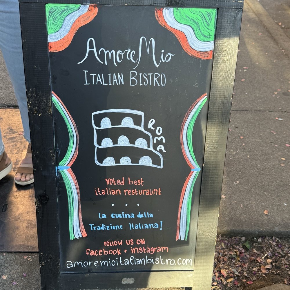 Amore Mio Italian Bistro - Street sign - Italian Near Me - Placerville, California Amore Mio Italian Bistro - Street sign - Italian Near Me - Placerville, California