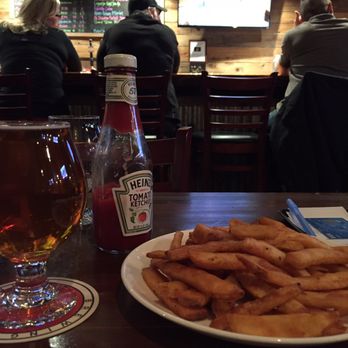 Slanted Tree Kitchen & Taproom - Alpine Pure Hoppiness (8%) with a side of fries - Burgers Near Me - Fairfield, California Slanted Tree Kitchen & Taproom - Alpine Pure Hoppiness (8%) with a side of fries - Burgers Near Me - Fairfield, California