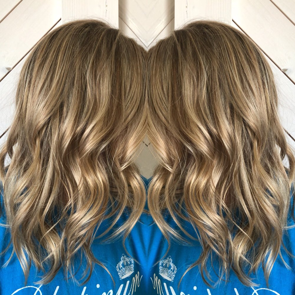 TWO BLONDES SALON Updated September 2024 10 Photos 111 High St