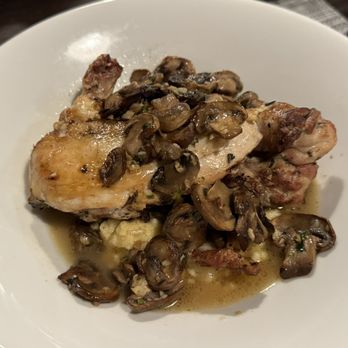 Veritas - Half chicken with mushrooms and polenta - Seafood Near Me - Jackson, Michigan Veritas - Half chicken with mushrooms and polenta - Seafood Near Me - Jackson, Michigan