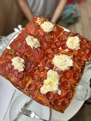 Gemini — Wine Shop + Dinner by null