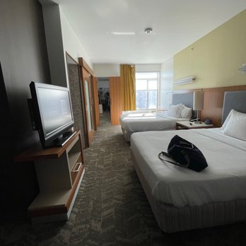 SpringHill Suites Detroit Metro Airport Romulus - Clean beds - Hotels Near Me - Romulus, Michigan SpringHill Suites Detroit Metro Airport Romulus - Clean beds - Hotels Near Me - Romulus, Michigan