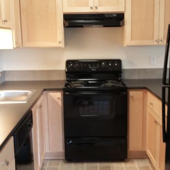 Parkhurst Apartments - Remodeled Kitchens - Apartments Near Me - Portland, Oregon Parkhurst Apartments - Remodeled Kitchens - Apartments Near Me - Portland, Oregon