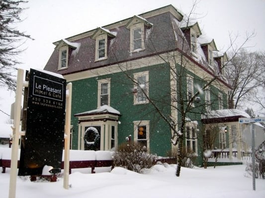 Le Pleasant Hôtel, Sutton by null