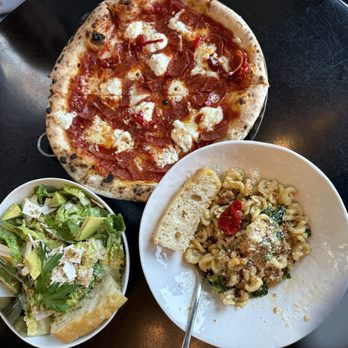The Parlor - Devils Kiss and Green Goddess - Pizza Near Me - Tustin, California