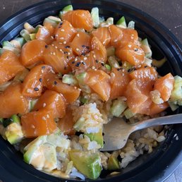 Raw Salmon Sushi Bowl Raw Salmon Sushi Bowl