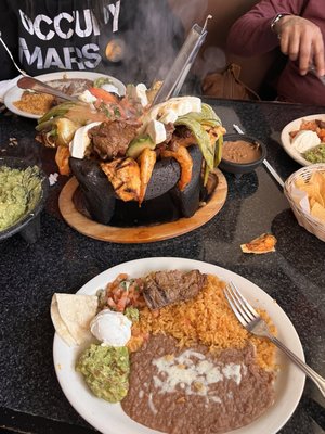 Los Amigos Bar & Grill by null