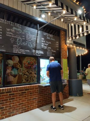 FRESH. Local Ice Cream by null