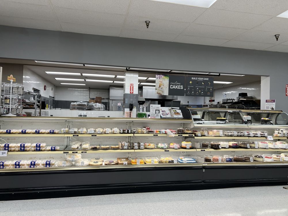 GIANT FOOD Updated September 2024 152 Photos & 34 Reviews 7137