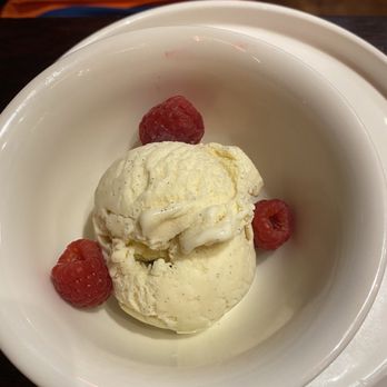 Le Pub Saint Germain - Vanilla with raspberries - Pubs Near Me - Paris, 01