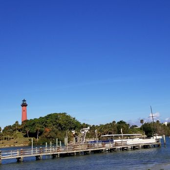 Manatee Queen - Tours Near Me - Jupiter, Florida