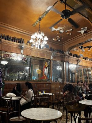 Bar Marsella by null