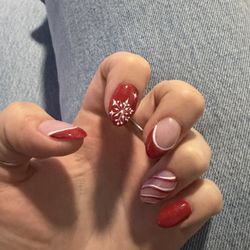 DK Nails and Spa