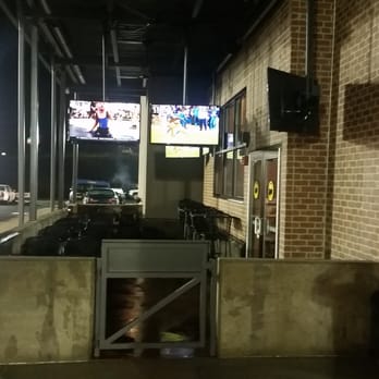 Buffalo Wild Wings - Outside eating area - Sports Bars Near Me - Oneonta, New York