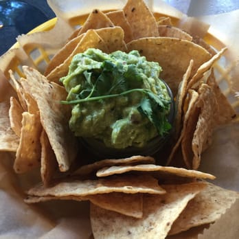 La Principal - Guacamole - Mexican Near Me - Evanston, Illinois La Principal - Guacamole - Mexican Near Me - Evanston, Illinois