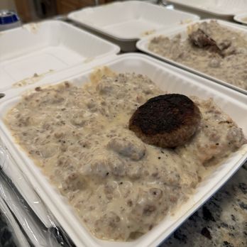 Beachin’ Biscuits - Best Biscuits and Gravy! - Breakfast & Brunch Near Me - Pismo Beach, California Beachin’ Biscuits - Best Biscuits and Gravy! - Breakfast & Brunch Near Me - Pismo Beach, California