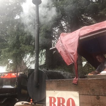 Union Creek Chuck Wagon BBQ - BBQ smoker wagon - Barbeque Near Me - Prospect, Oregon Union Creek Chuck Wagon BBQ - BBQ smoker wagon - Barbeque Near Me - Prospect, Oregon