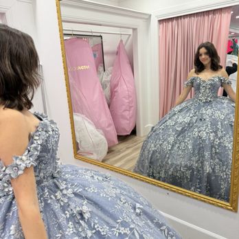 Moda 2000 - Beautiful dress but not the one for her either - Women's Clothing Near Me - Anaheim, California