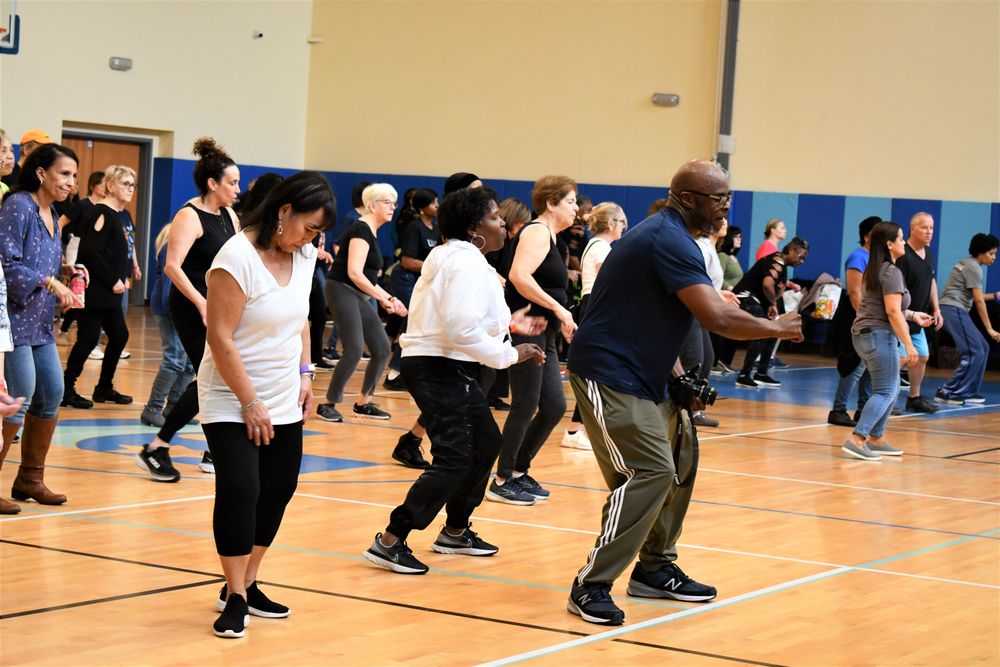 Fun Bunch Line Dance Logo