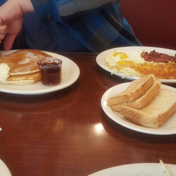 Russell's - The big breakfast - American Near Me - Pasadena, California Russell's - The big breakfast - American Near Me - Pasadena, California