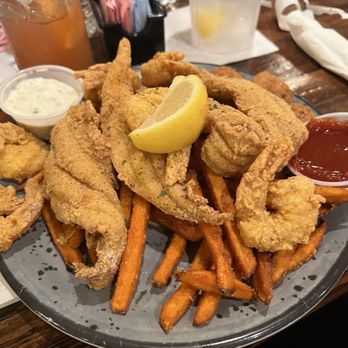 Atchafalaya Seafood - Shrimp & catfish platter - Seafood Near Me - Picayune, Mississippi Atchafalaya Seafood - Shrimp & catfish platter - Seafood Near Me - Picayune, Mississippi