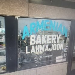 Bread Basket Bakery - Outside