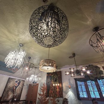 Yak's on the 5 - Half the experience is just enjoying how this place is kookily decorated - Burgers Near Me - Dunsmuir, California Yak's on the 5 - Half the experience is just enjoying how this place is kookily decorated - Burgers Near Me - Dunsmuir, California