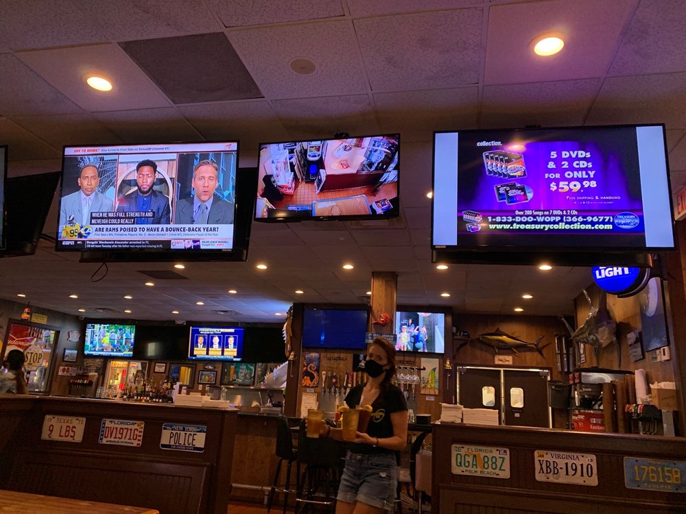 BRASS RING PUB Updated August 2024 112 Photos & 131 Reviews 1150