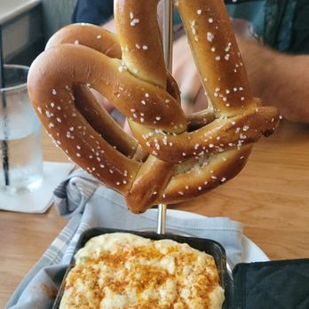 Hot Tuna - Crab dip - Bars Near Me - Virginia Beach, Virginia